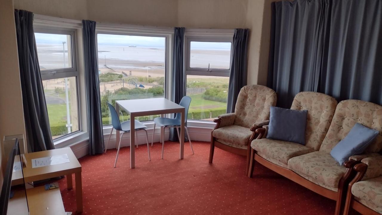 The Kathrene Second Floor Sea View Apartment Fleetwood Exterior photo